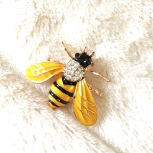 Bumblebee Brooch